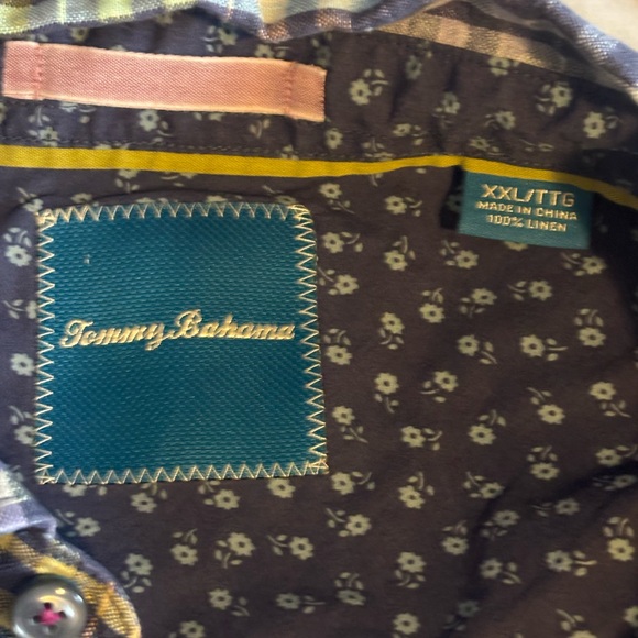 Tommy Bahama XXL Long Sleeve Button Down Shirt. - Picture 3 of 5